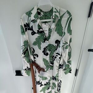 Zara Green and White Long Sleeve Dress with Abstract Print